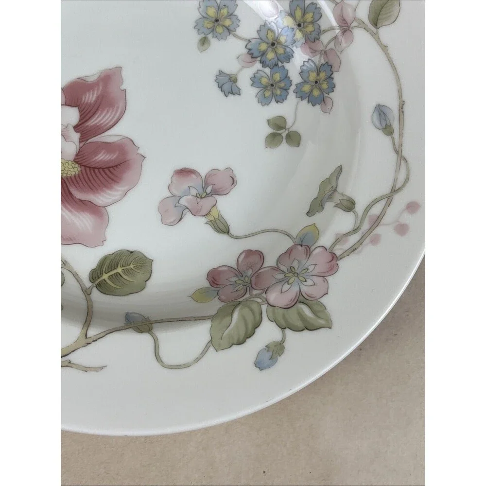 HTF Mikasa Shalimar L2878 Fine China Soup Bowl 8 1/2” Set Of‎ 4 Discontinued